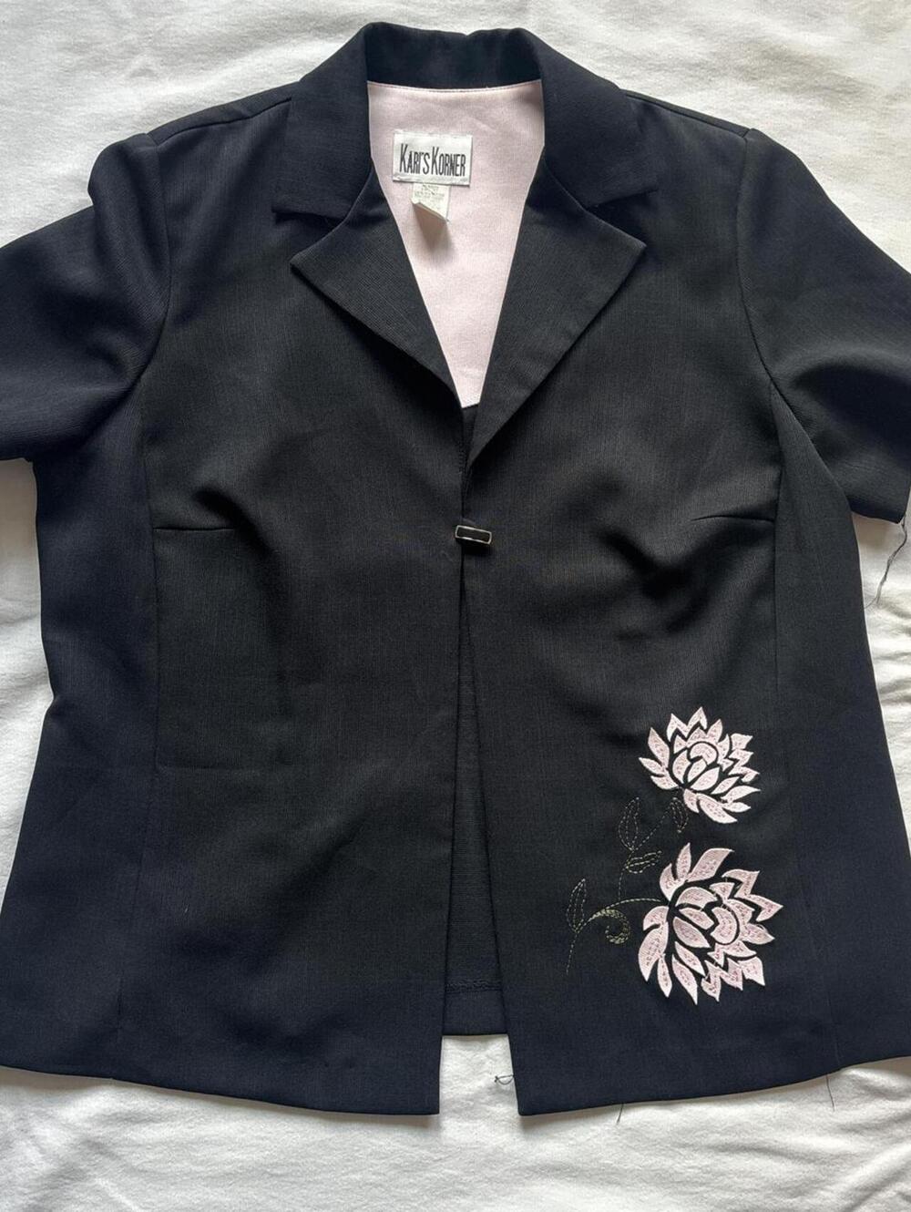 Y2K blazer with pink floral details